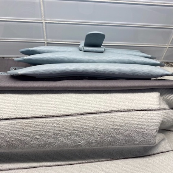 Senreve Crossbody - Picture 4 of 7